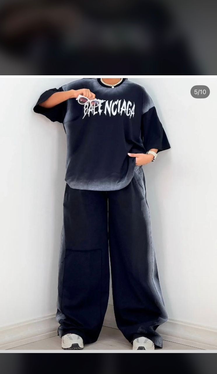 Ensemble t-shirt et pantalon chic look élégant et confortable